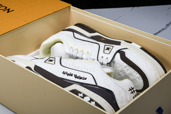 L&V SNEAKERS