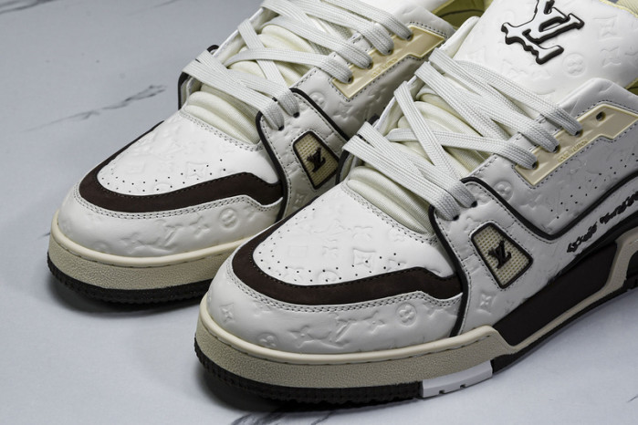 L&V SNEAKERS