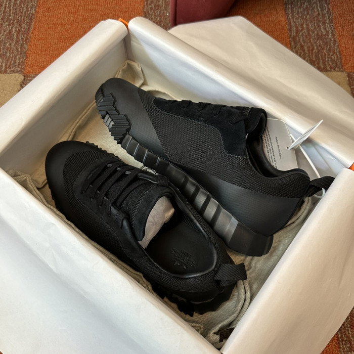 HER_MERS SNEAKER