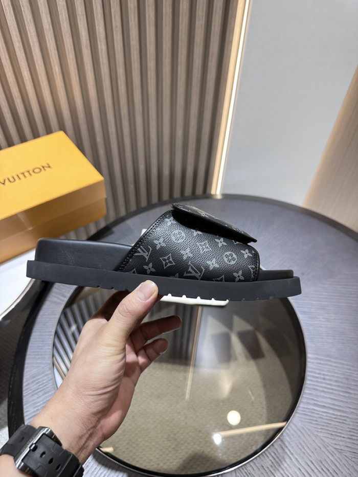 L&V SLIPPERS