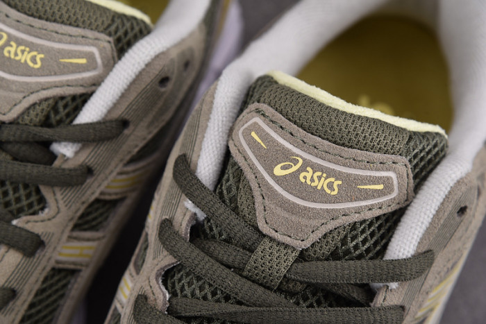 As*ic*ss shoes