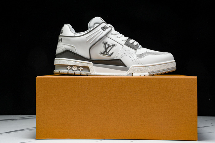 L&V SNEAKERS