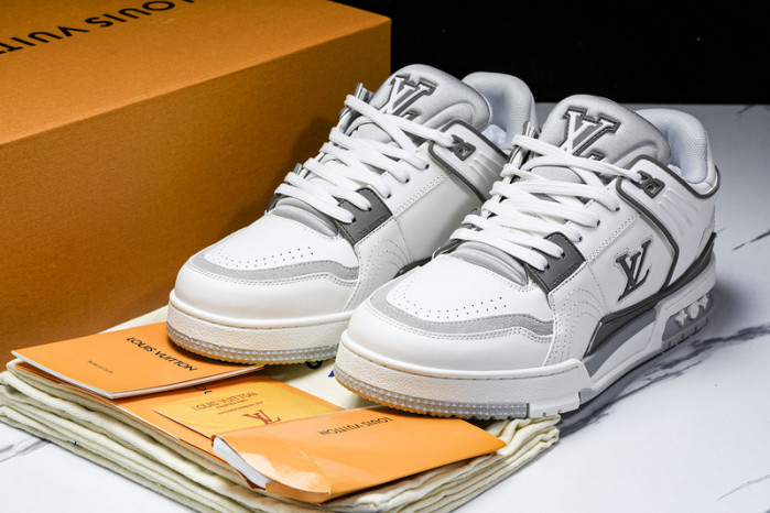 L&V SNEAKERS