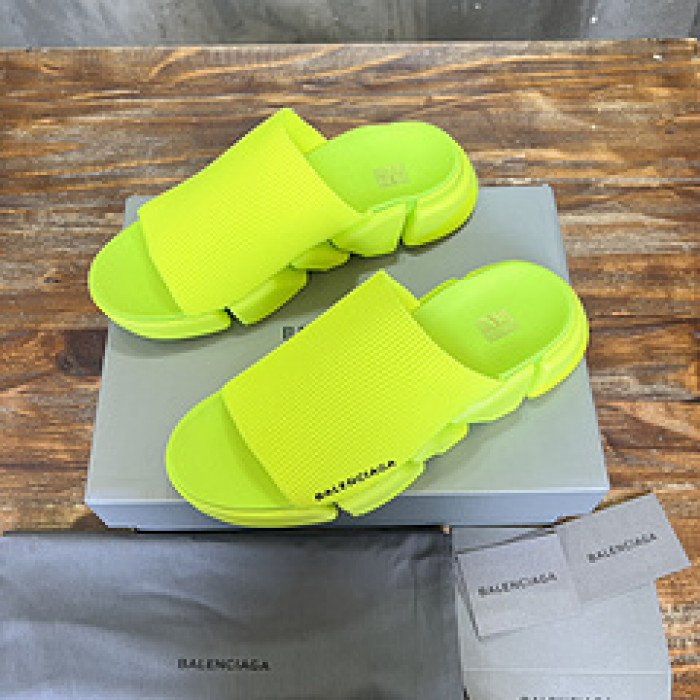 BLEN DESIGNER SLIPPERS