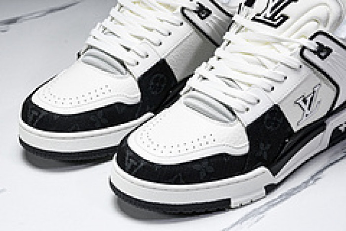 L&V SNEAKERS