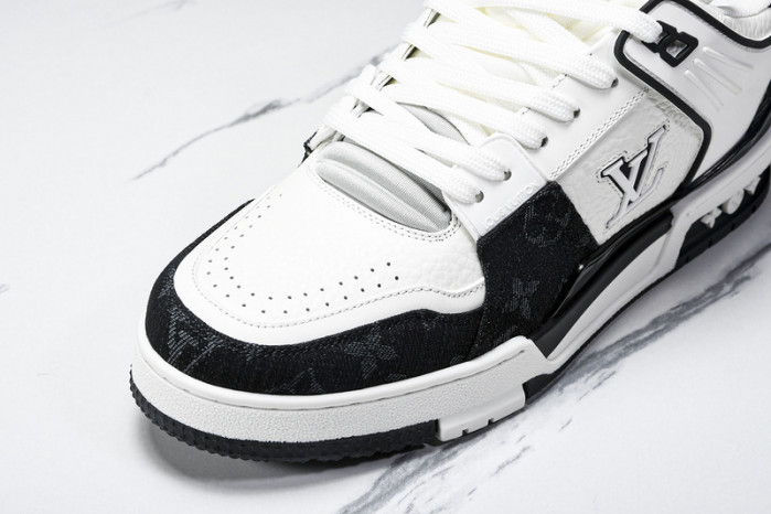 L&V SNEAKERS