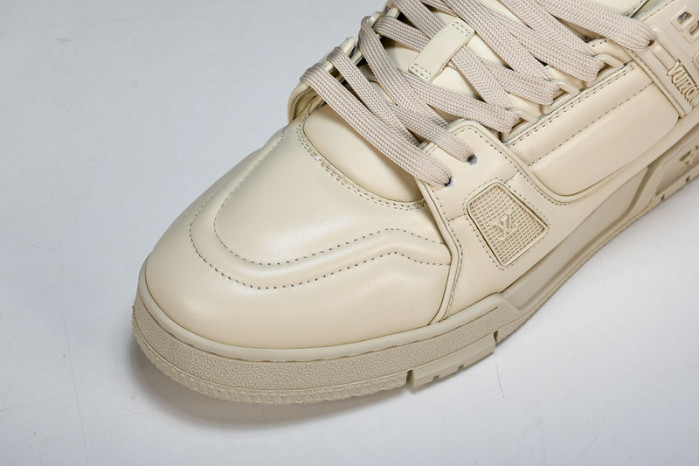L&V SNEAKERS