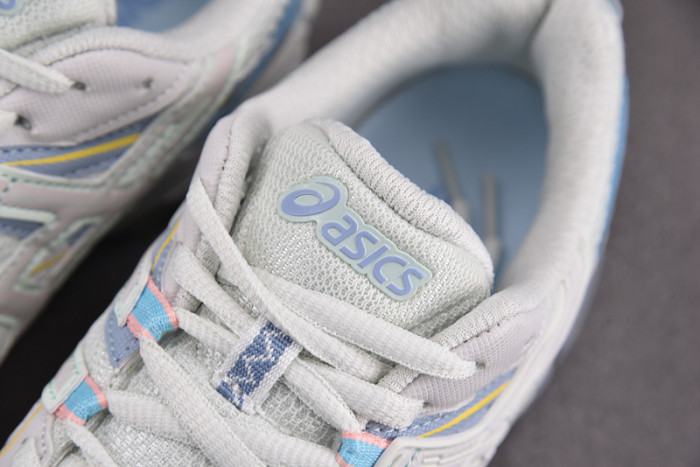 As*ic*ss shoes