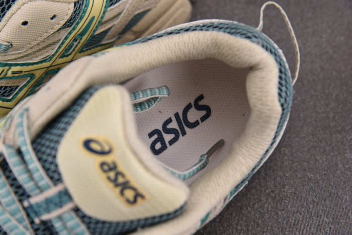 As*ic*ss shoes
