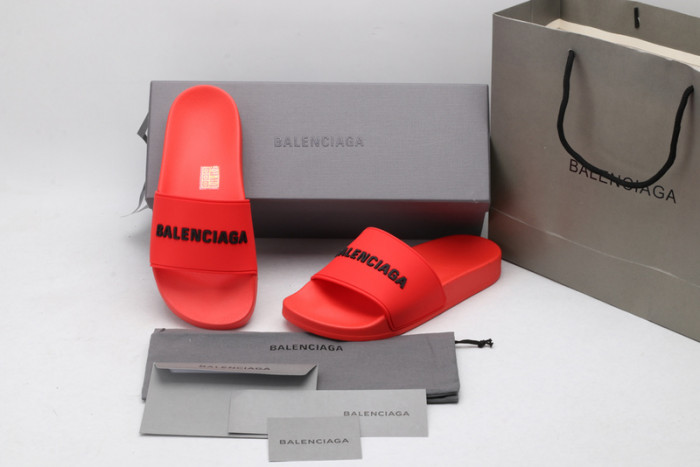 BLEN DESIGNER SLIPPERS