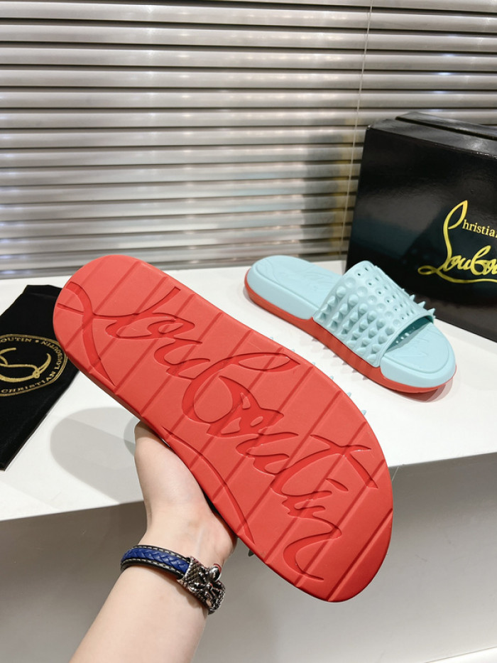 CL SLIPPERS