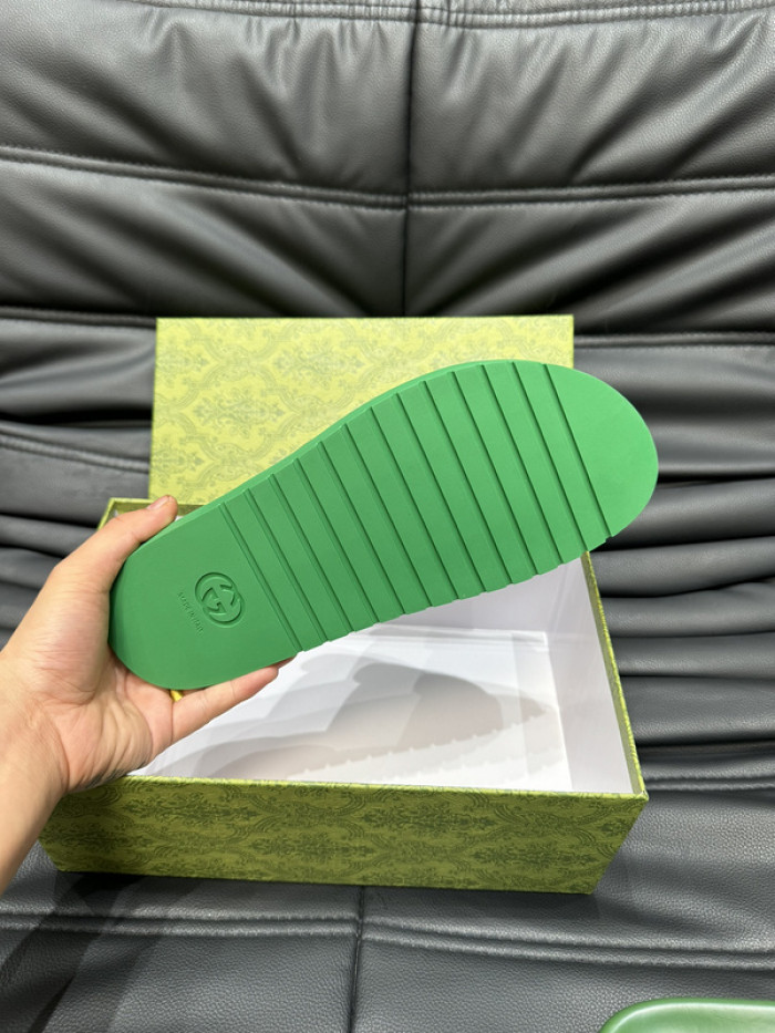 G DESIGNER SLIPPERS
