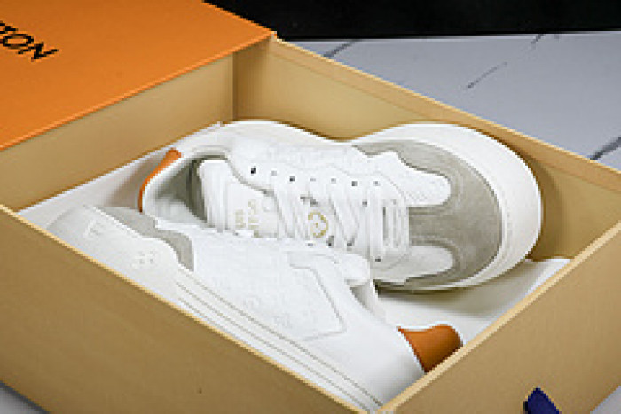 L&V SNEAKERS