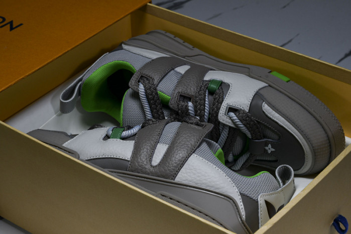 L&V SNEAKERS