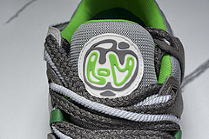 L&V SNEAKERS