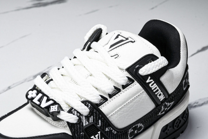 L&V SNEAKERS