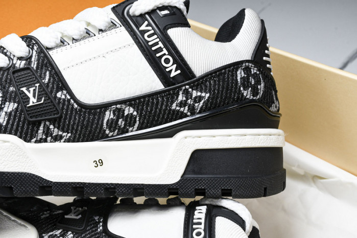 L&V SNEAKERS