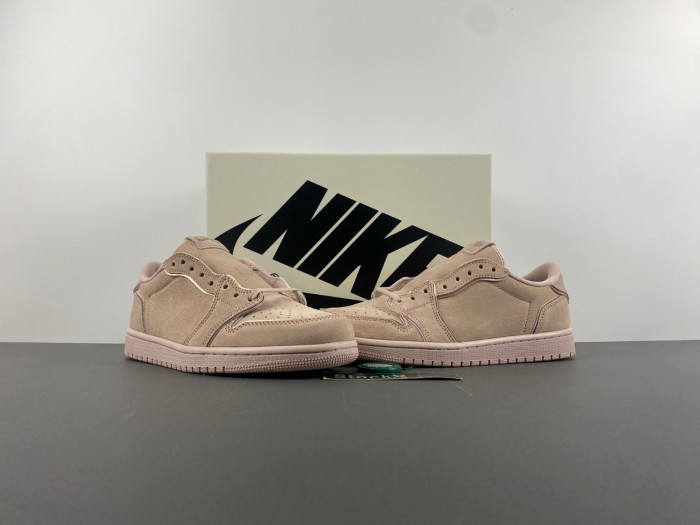 Travis Scott x Air Jordan 1 AO1935-204