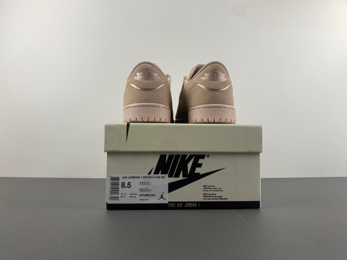 Travis Scott x Air Jordan 1 AO1935-204