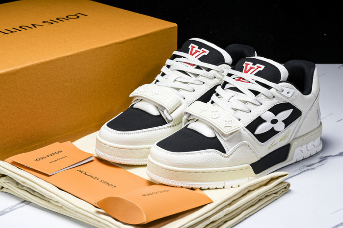 L&V SNEAKERS