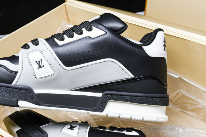 L&V SNEAKERS