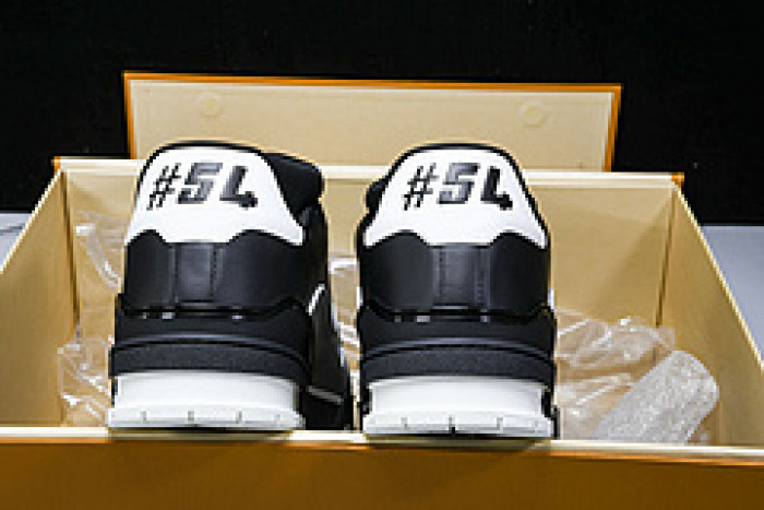 L&V SNEAKERS