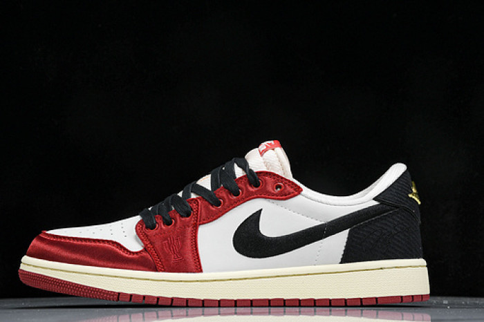 Jordan 1 Retro Low OG Trophy Room Away FN0432-100