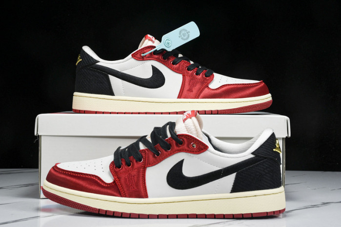 Jordan 1 Retro Low OG Trophy Room Away FN0432-100