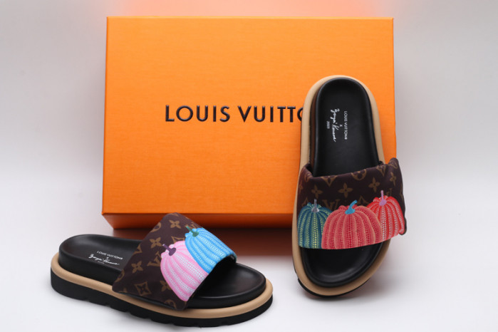 L&V SLIPPERS