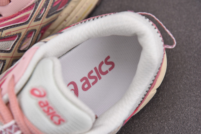 As*ic*ss shoes
