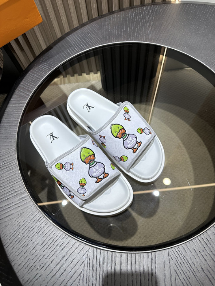 L&V SLIPPERS