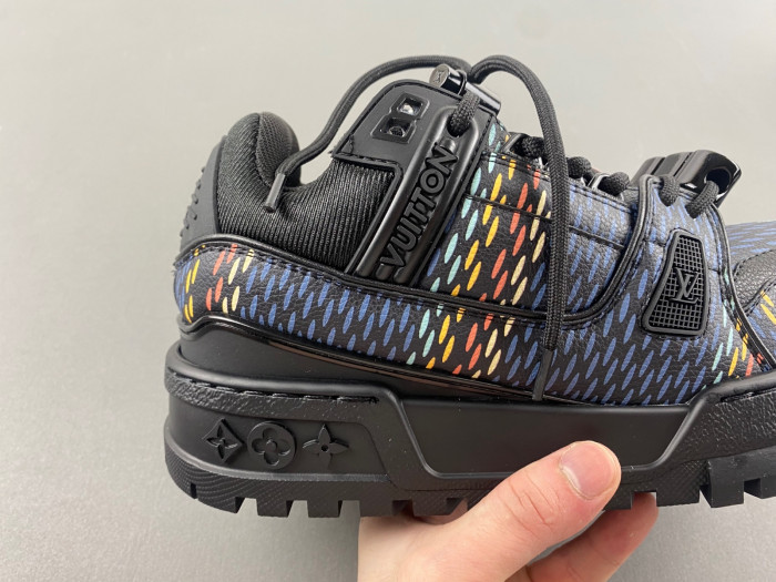 L&V SNEAKERS