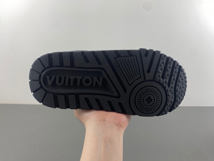L&V SNEAKERS