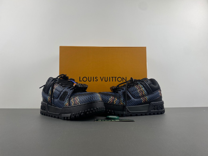 L&V SNEAKERS