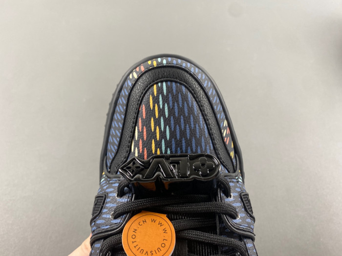 L&V SNEAKERS