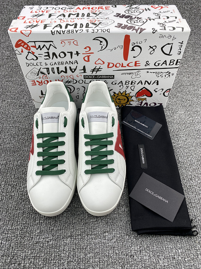 DG sneaker