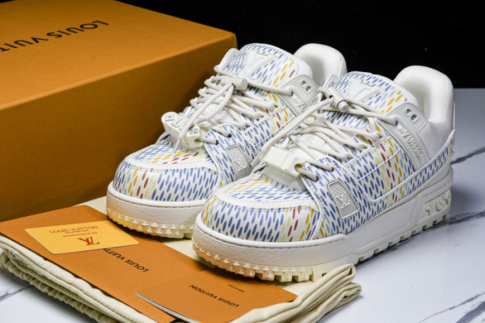 L&V SNEAKERS