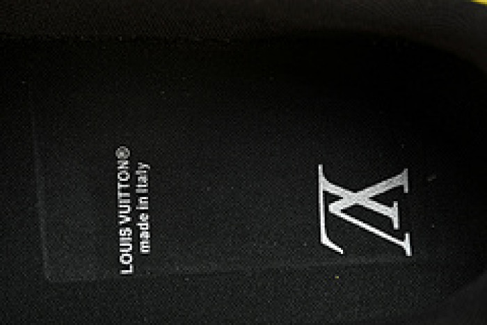 L&V SNEAKERS