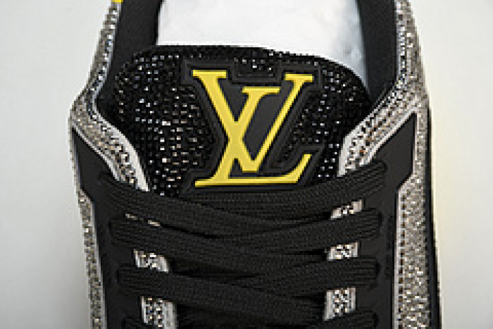 L&V SNEAKERS