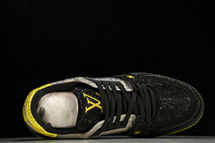 L&V SNEAKERS