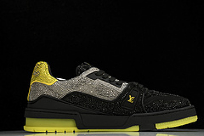 L&V SNEAKERS