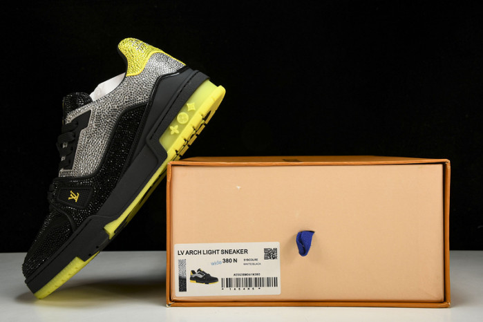 L&V SNEAKERS