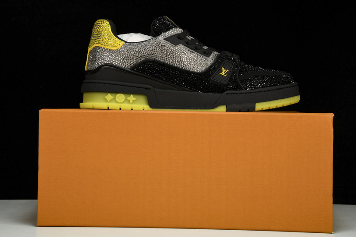 L&V SNEAKERS