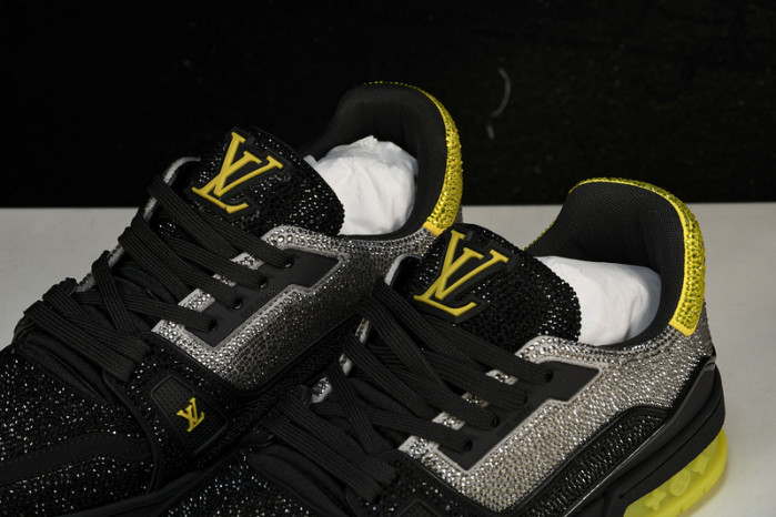 L&V SNEAKERS