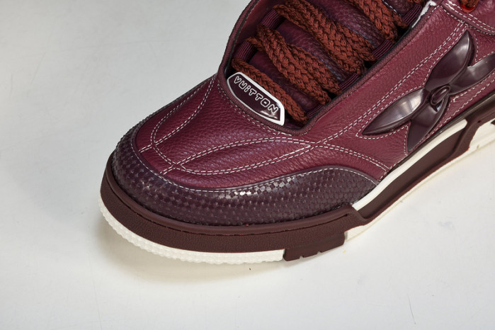 L&V SNEAKERS