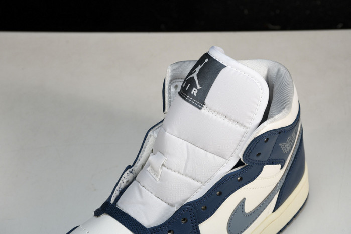WMNS Air Jordan 1 Mid“Sky J French Blue” BQ6472-414