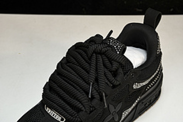 L&V SNEAKERS