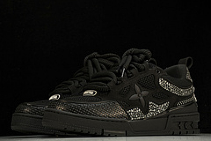 L&V SNEAKERS