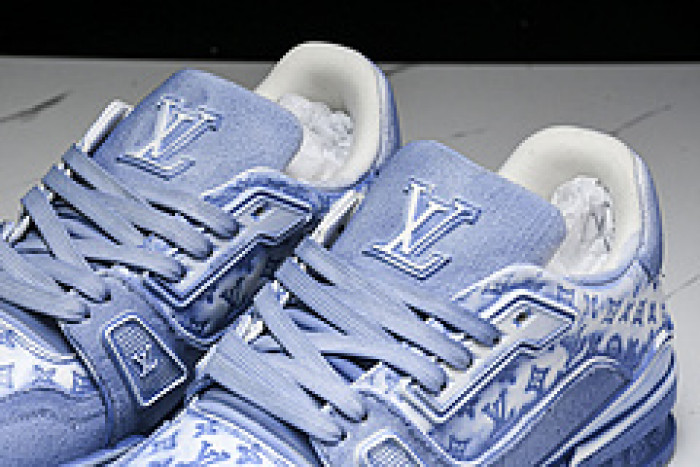 L&V SNEAKERS