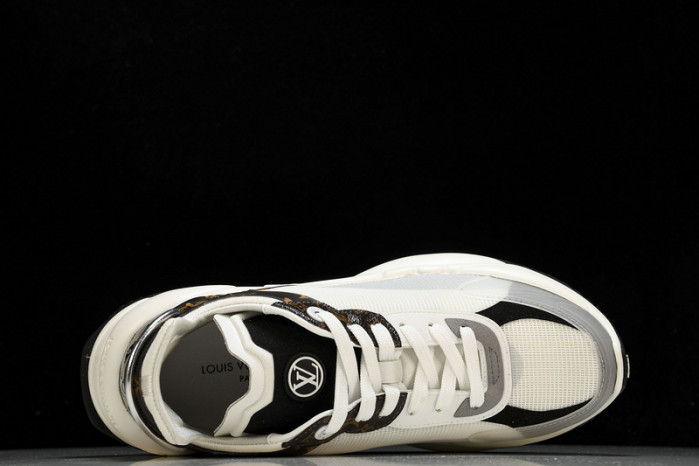 L&V SNEAKERS